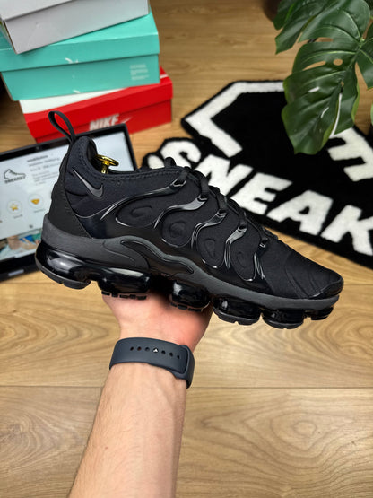 Nike Air Vapormax Plus (44)