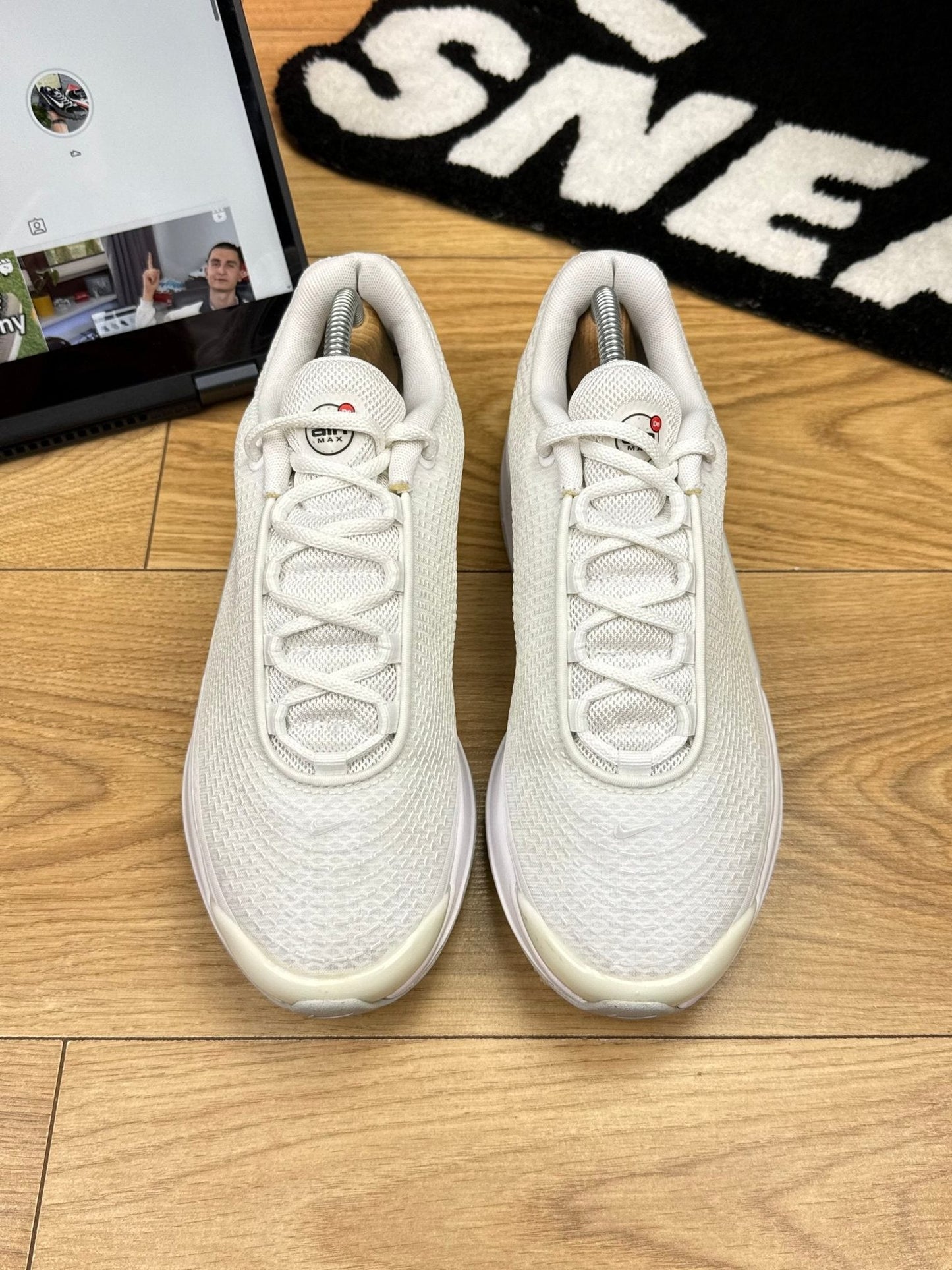 Nike Air Max DN “White / Metallic Silver” DN White Metallic — buty sportowe męskie w bardzo dobrym stanie rozmiar 41, widok z tyłu