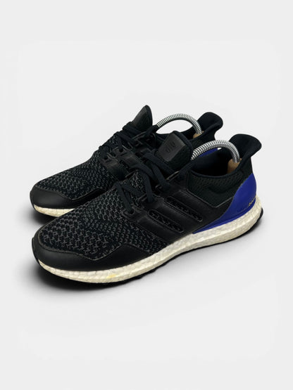 Adidas Ultraboost — buty sportowe męskie w bardzo dobrym stanie rozmiar 41 1/3, widok z boku