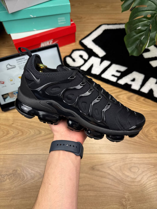 Nike Air Vapormax Plus (44)