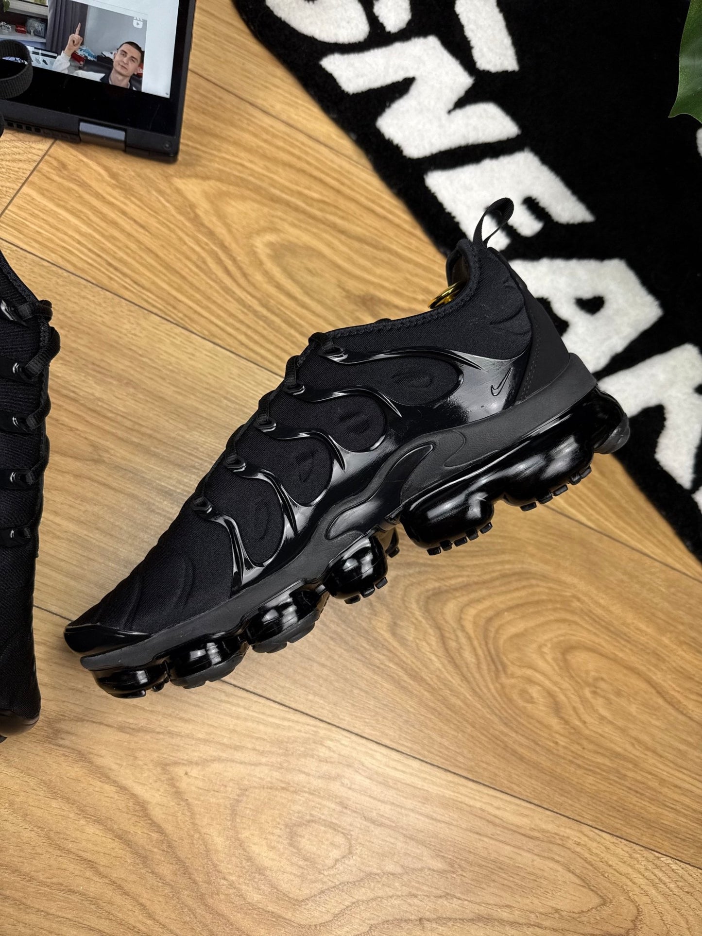 Nike Air Vapormax Plus (44)