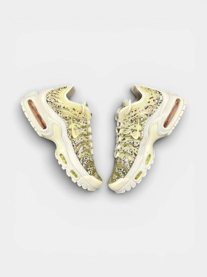 Nike Air Max Plus — buty sportowe damskie nowe rozmiar 35.5, widok z góry na wewnętrzną stronę butów