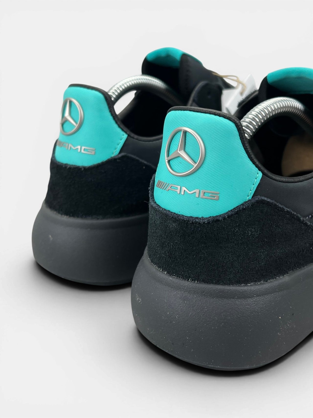 Adidas Decode Mercedes - AMG Petronas Formula One Team Barreda Decode — buty sportowe męskie nowe rozmiar 42 2/3, widok z tyłu