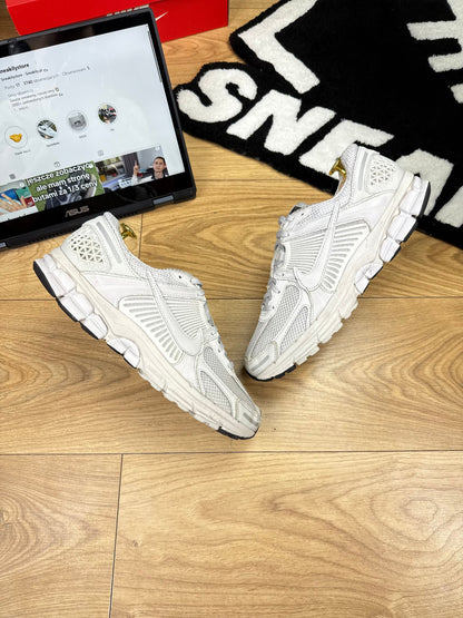 Nike Zoom Vomero 5 (42)