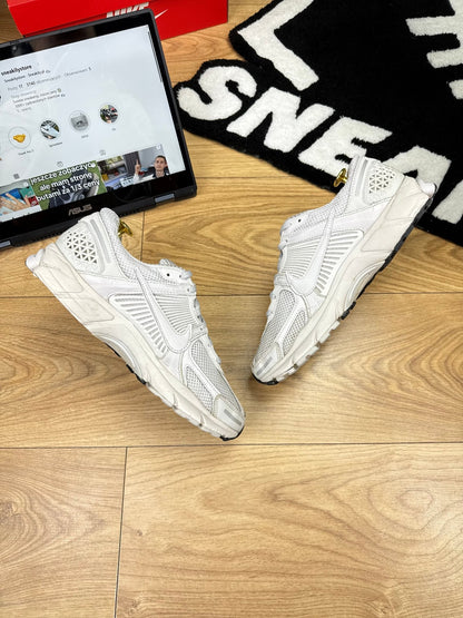 Nike Zoom Vomero 5 (42)