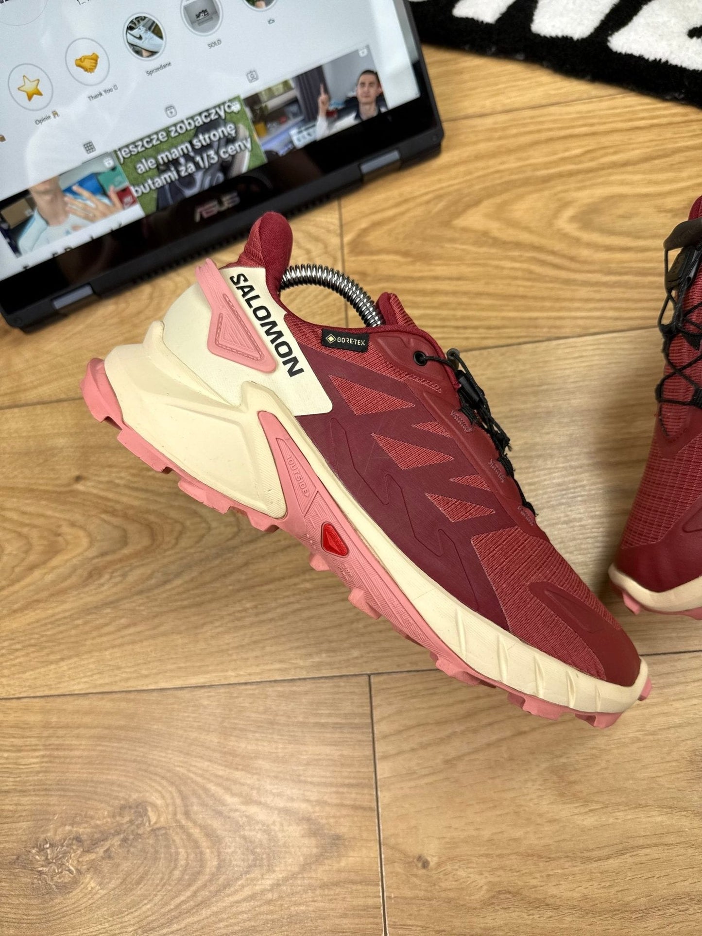 Salomon Supercross 4 GORE-TEX — buty sportowe męskie w bardzo dobrym stanie rozmiar 40, zewnętrzny panel prawego buta