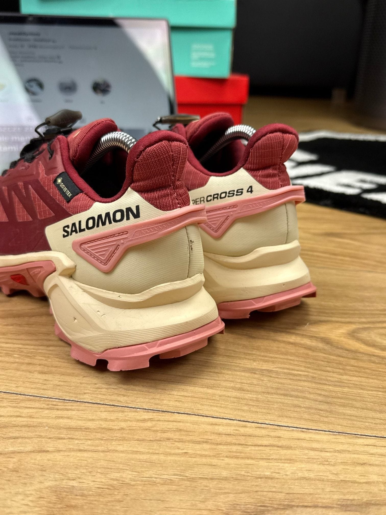 Salomon Supercross 4 GORE-TEX — buty sportowe męskie w bardzo dobrym stanie rozmiar 40, podeszwa
