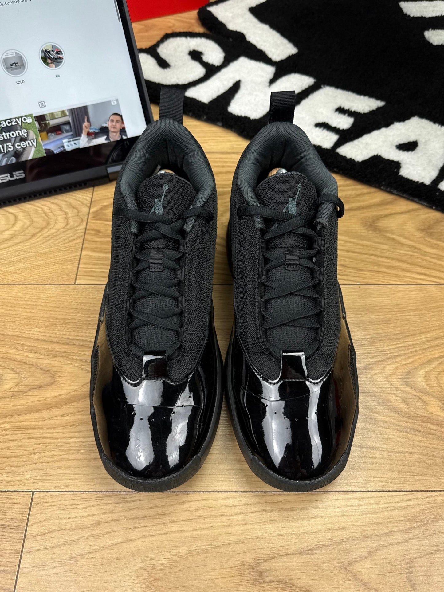 Nike Air Jordan Max Aura 6 (44)