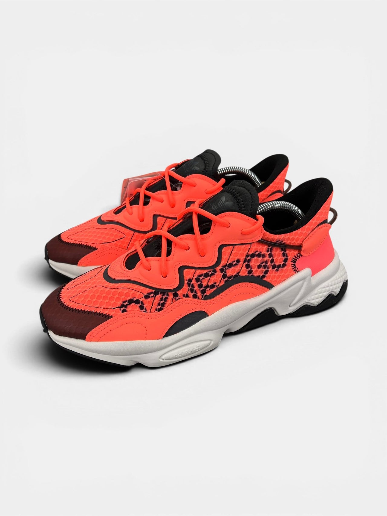 Adidas Ozweego — buty sportowe męskie nowe rozmiar 43 1/3, widok z boku