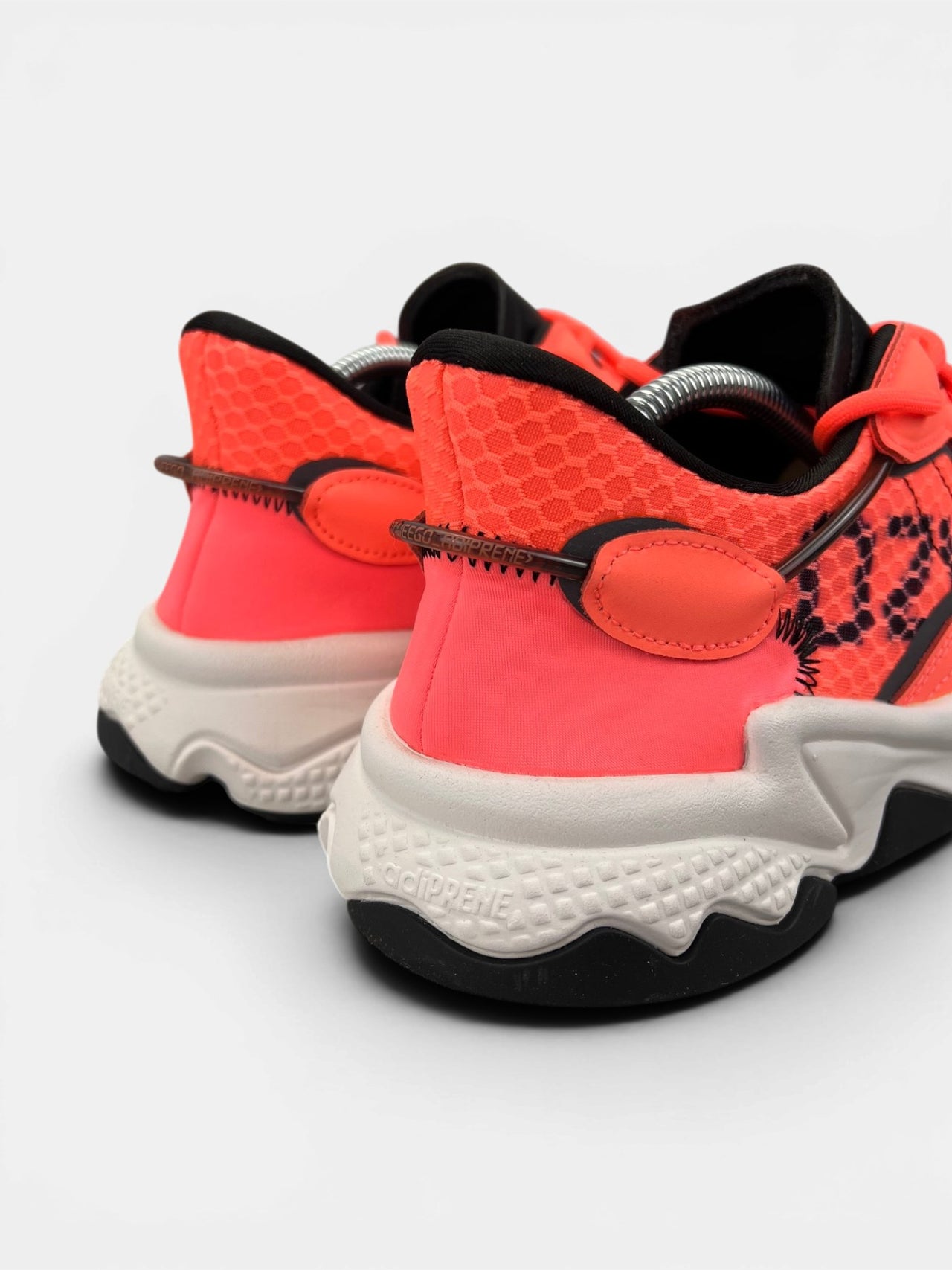 Adidas Ozweego — buty sportowe męskie nowe rozmiar 43 1/3, widok z tyłu