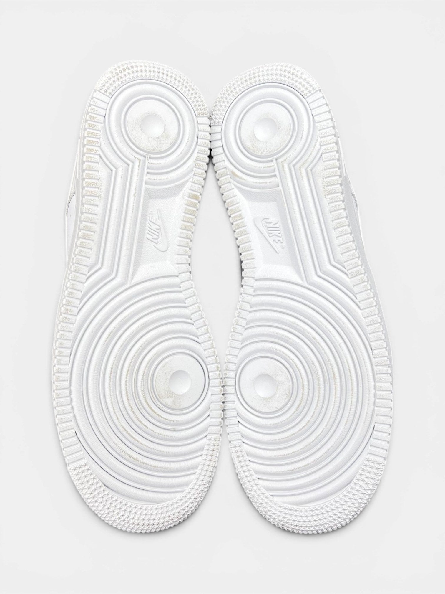 Nike Air Force 1 Low Crest Logo — buty sportowe męskie nowe rozmiar 42.5, zapiętki butów