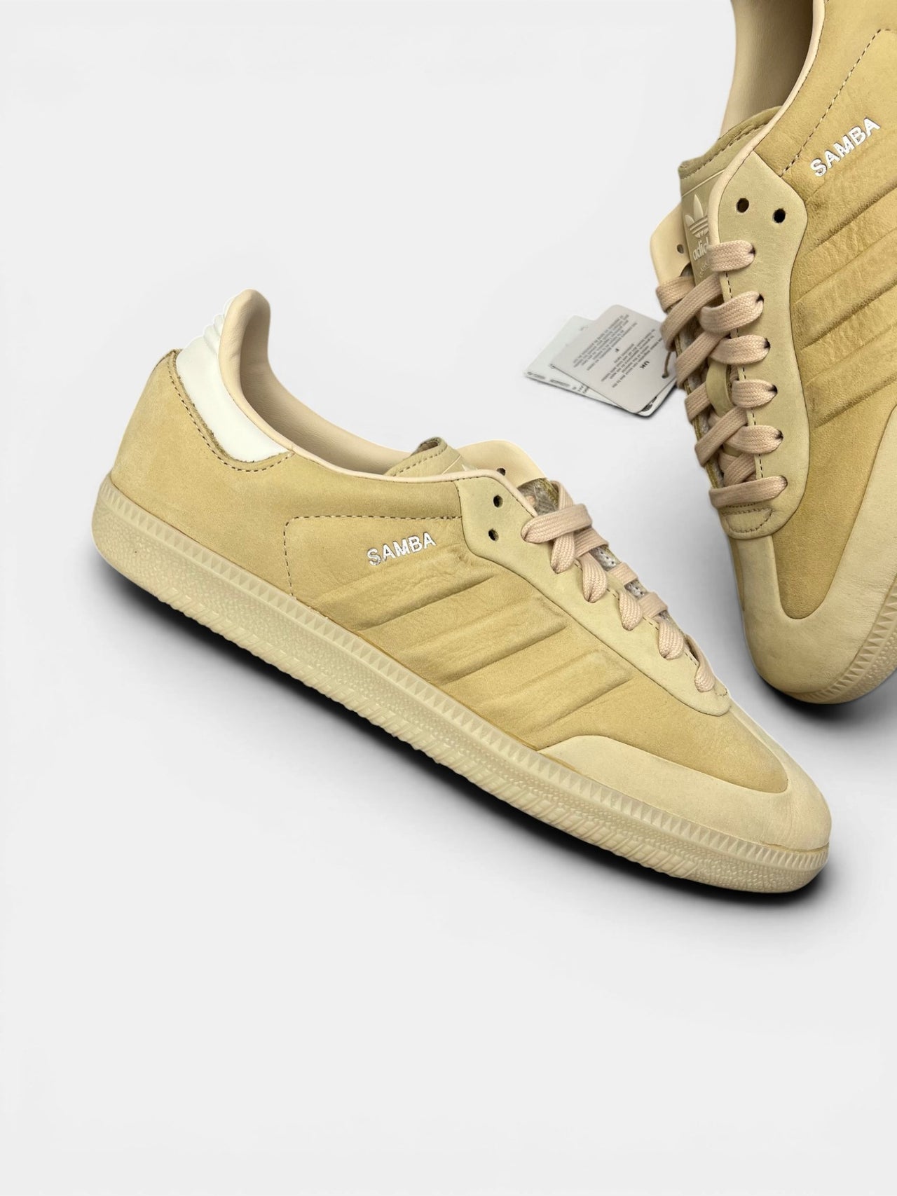 Adidas Samba Sand Strata — buty sportowe męskie nowe rozmiar 42, zewnętrzny panel prawego buta