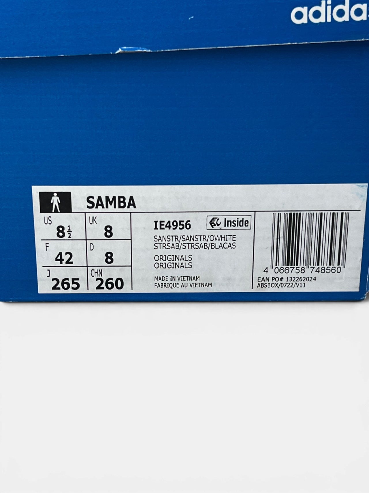 Adidas Samba Sand Strata — buty sportowe męskie nowe rozmiar 42, para butów, widok z boku na tle studyjnym