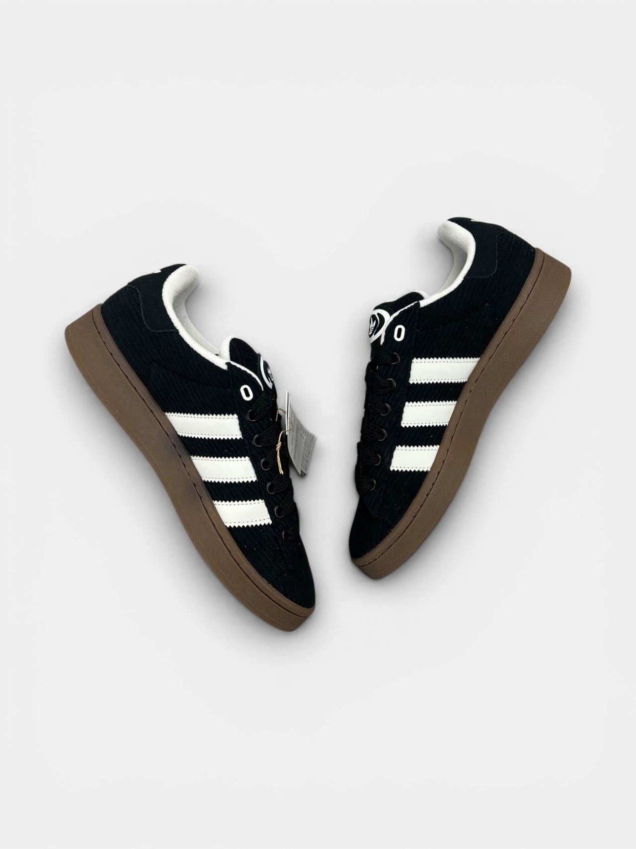 Adidas Campus 00s — buty sportowe męskie nowe rozmiar 43 1/3, widok z góry na wewnętrzną stronę butów