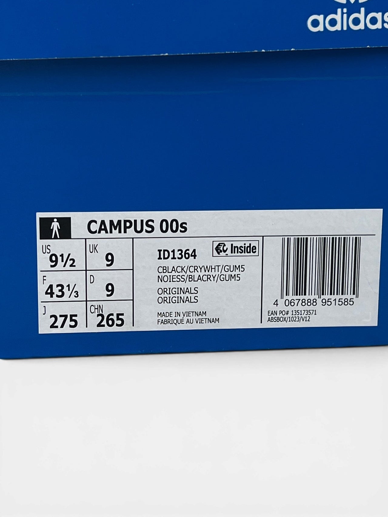 Adidas Campus 00s — buty sportowe męskie nowe rozmiar 43 1/3, para butów, widok z boku na tle studyjnym