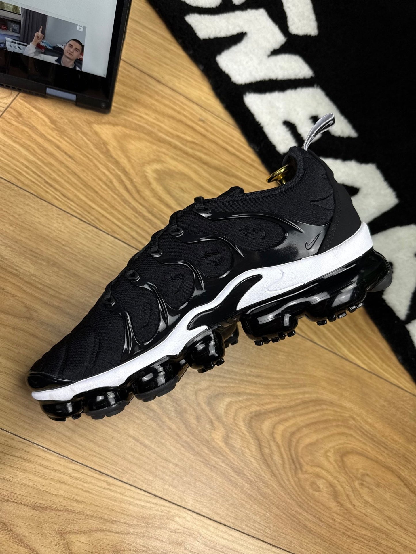 Nike Air Vapormax Plus (42)