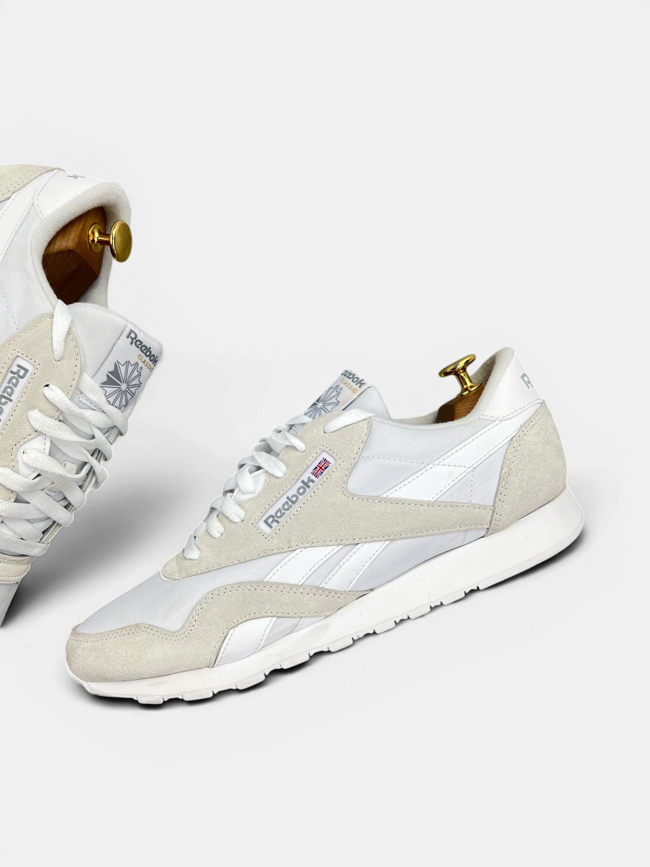 Reebok Club C Revenge — buty sportowe męskie w bardzo dobrym stanie rozmiar 45, zewnętrzny panel lewego buta