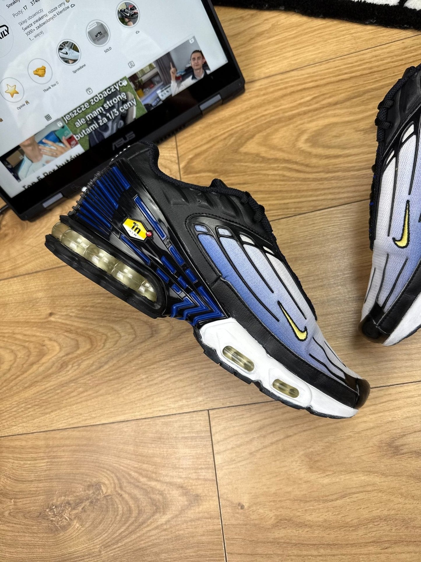 Nike Air Max Plus III Hyper Blue — buty sportowe męskie w bardzo dobrym stanie rozmiar 44.5, wewnętrzny panel lewego buta
