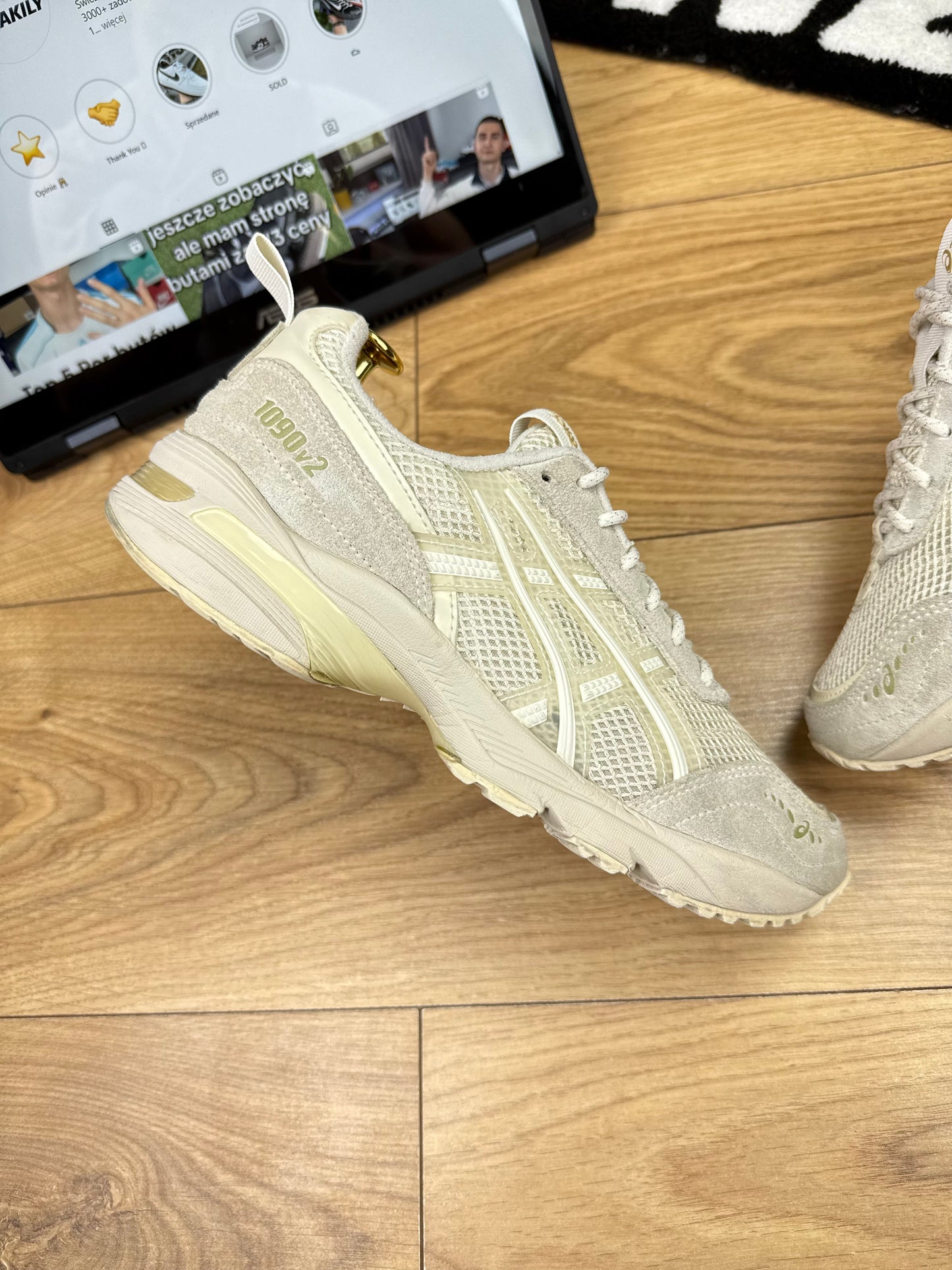 Asics Gel-1090V2 (39.5)