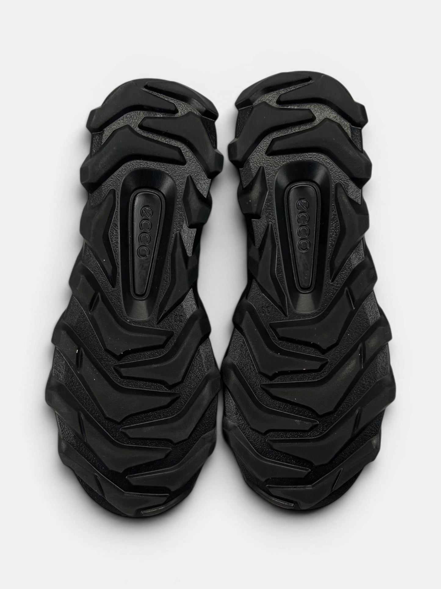 Ecco MX — buty sportowe damskie w bardzo dobrym stanie rozmiar 39, podeszwa