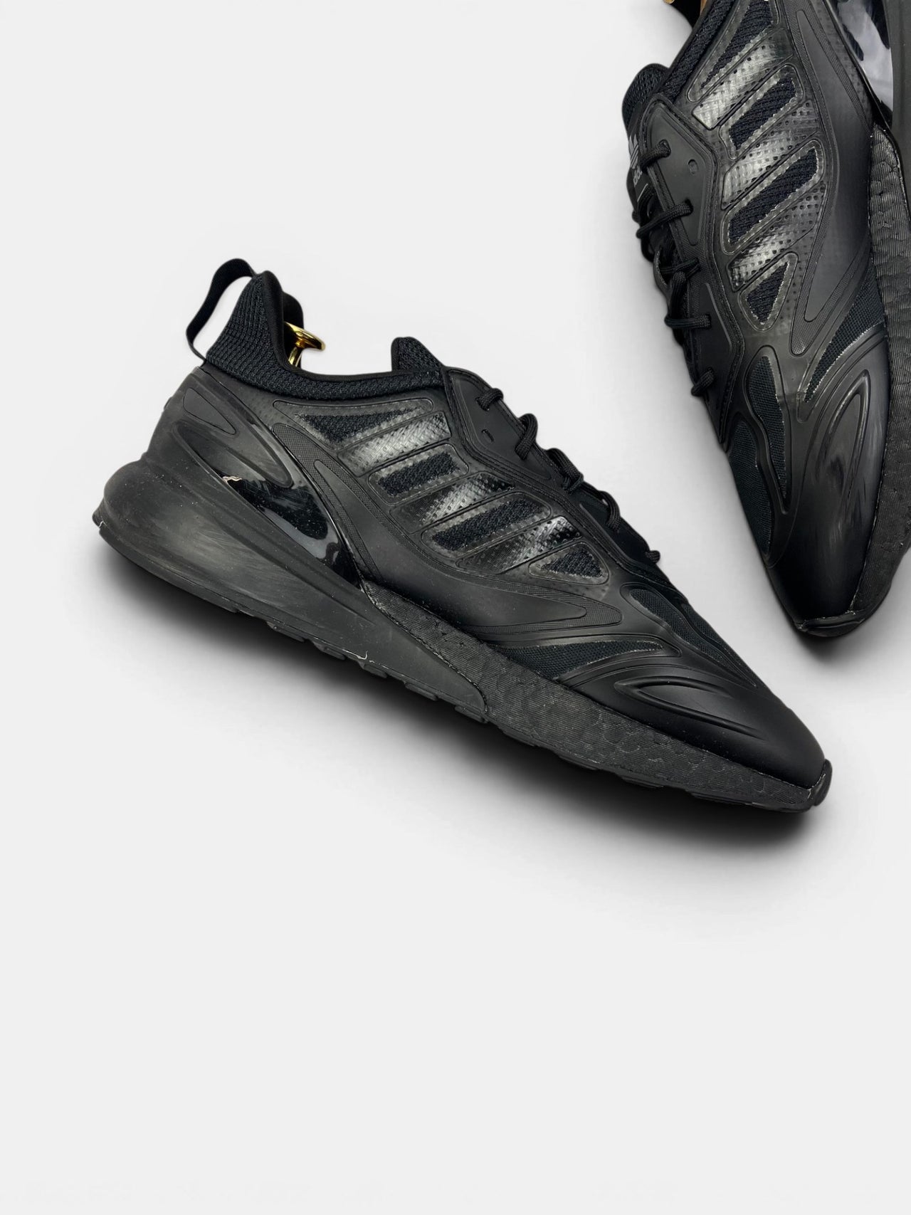 Adidas ZX 2K Boost 2.0 Triple Black — buty sportowe męskie w bardzo dobrym stanie rozmiar 45 1/3, wewnętrzny panel lewego buta