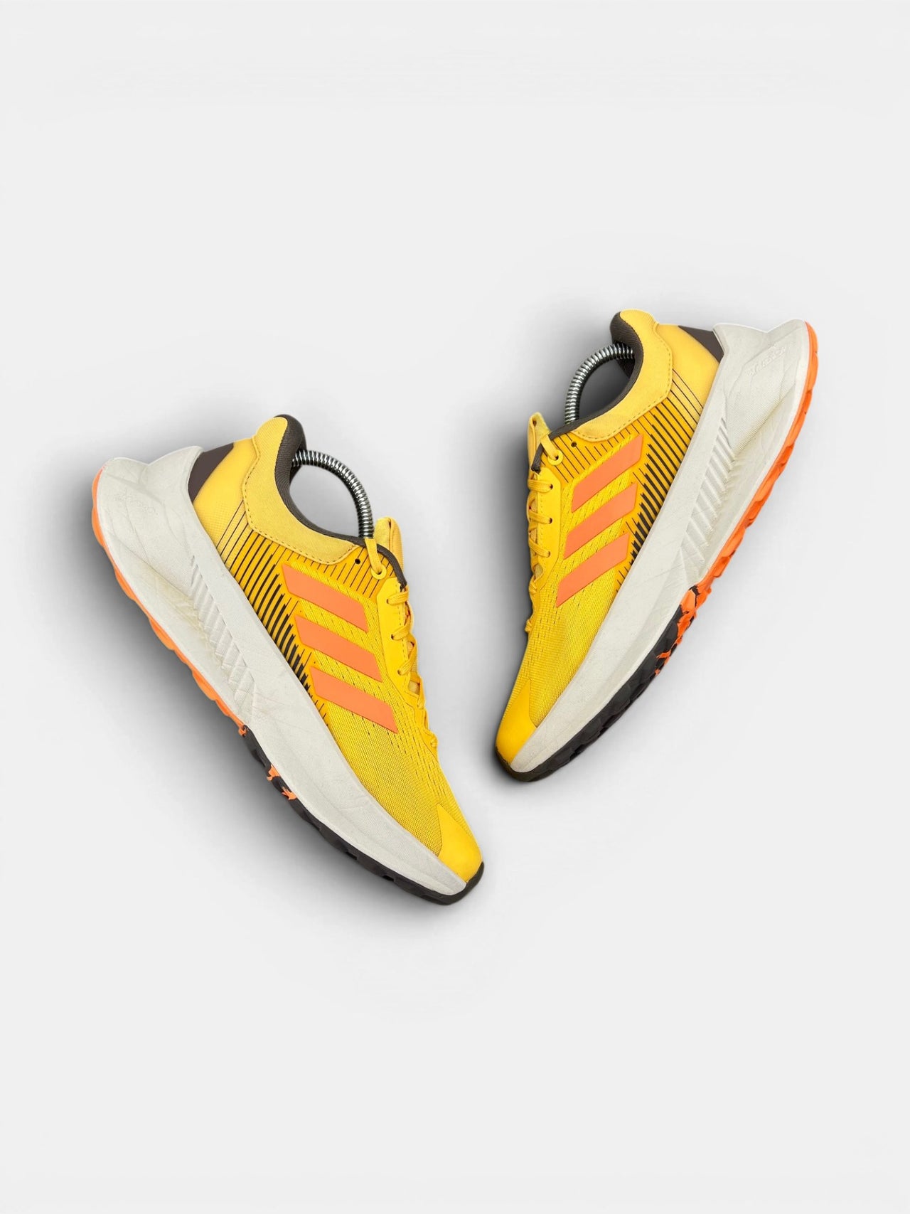 Adidas Terrex Soulstride Flow — buty sportowe damskie w bardzo dobrym stanie rozmiar 40 2/3, widok z góry na wewnętrzną stronę butów