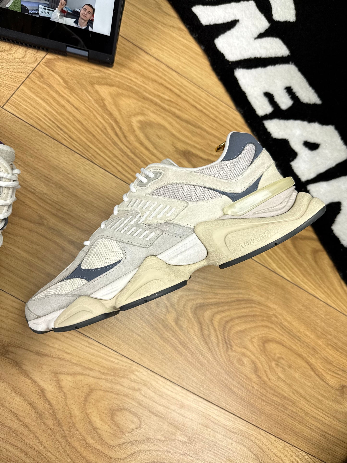 New Balance 9060 (44)