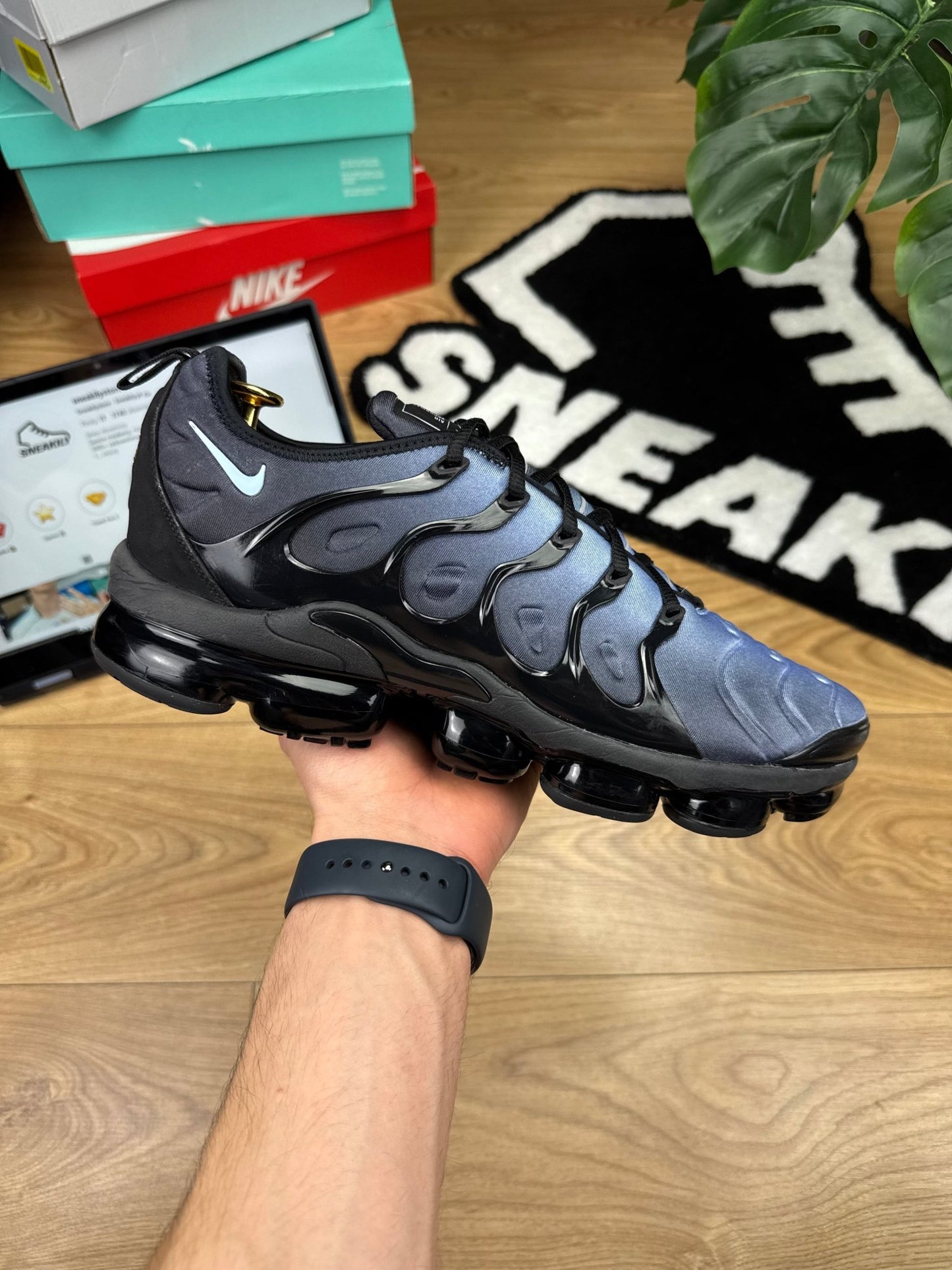 Nike Air Vapormax Plus (45.5)
