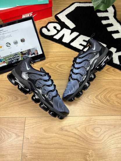 Nike Air Vapormax Plus (45.5)