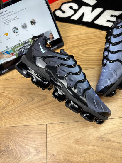 Nike Air Vapormax Plus (45.5)