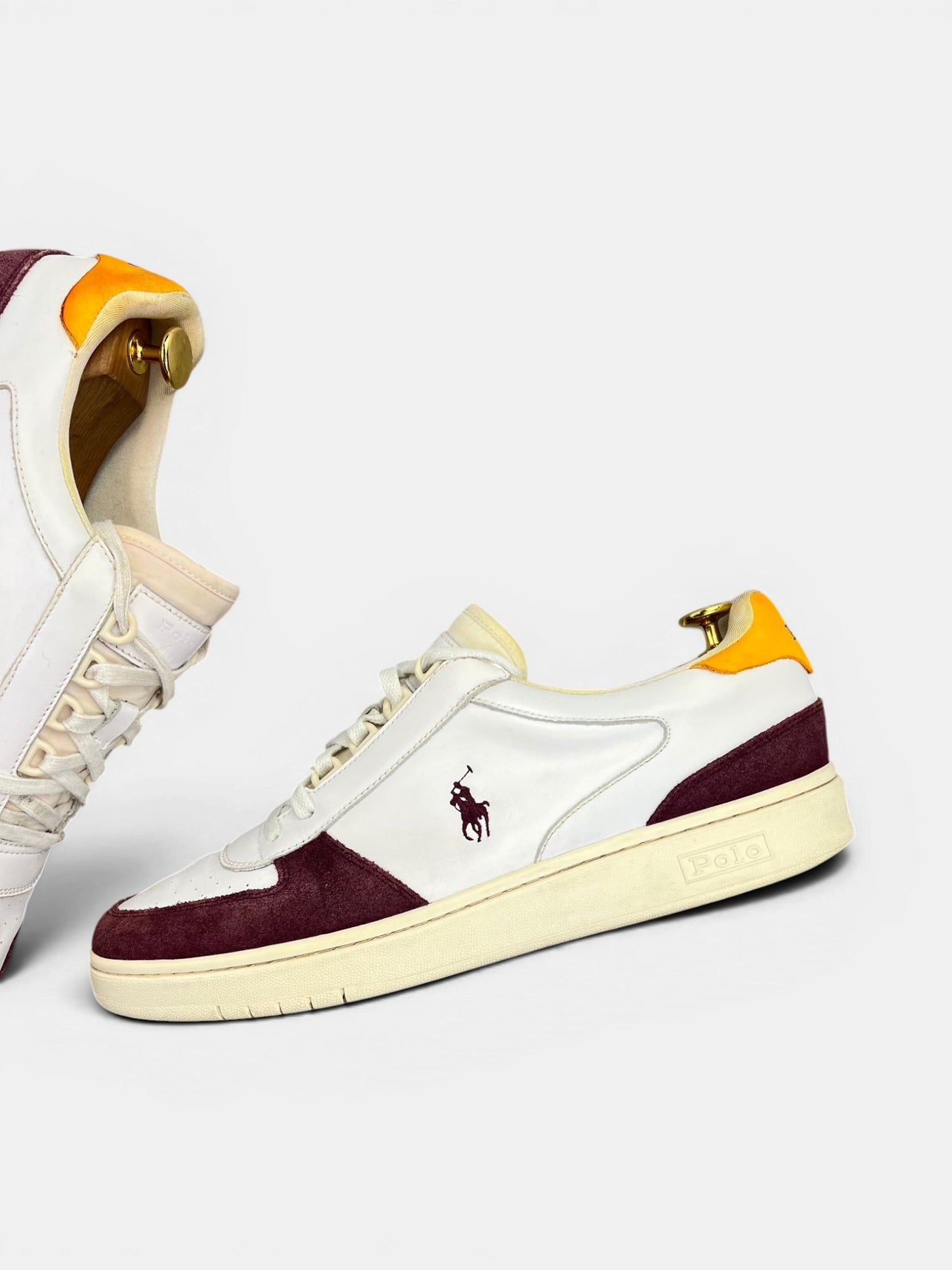 Polo Ralph Lauren Court Leather-Suede — buty sportowe męskie w bardzo dobrym stanie rozmiar 45, zewnętrzny panel lewego buta