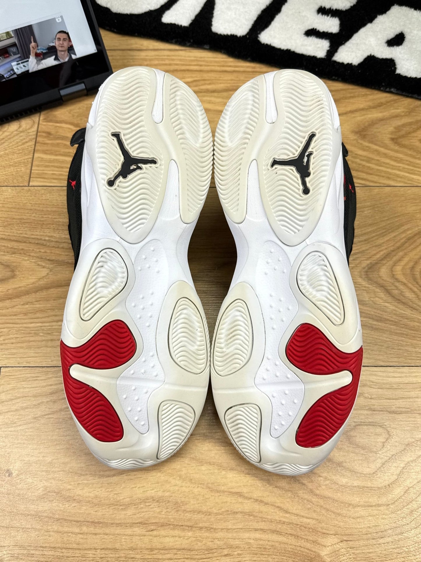 Nike Air Jordan Max Aura 4 (45.5)