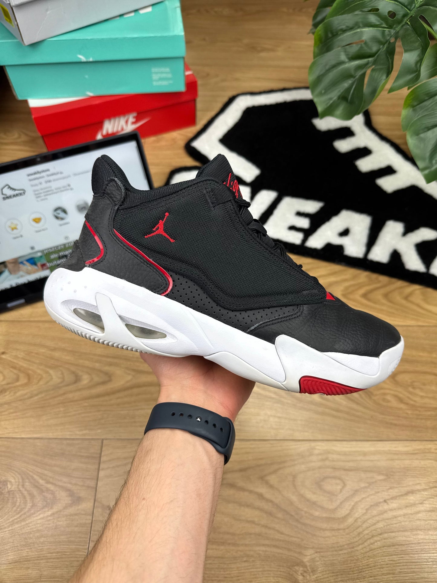 Nike Air Jordan Max Aura 4 (45.5)