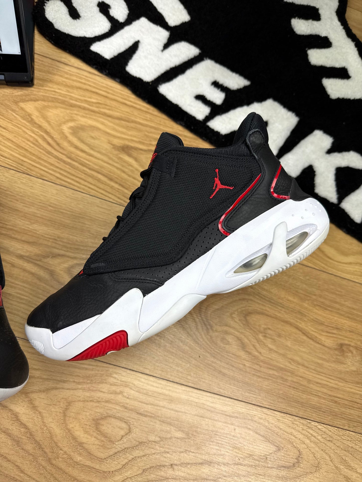 Nike Air Jordan Max Aura 4 (45.5)