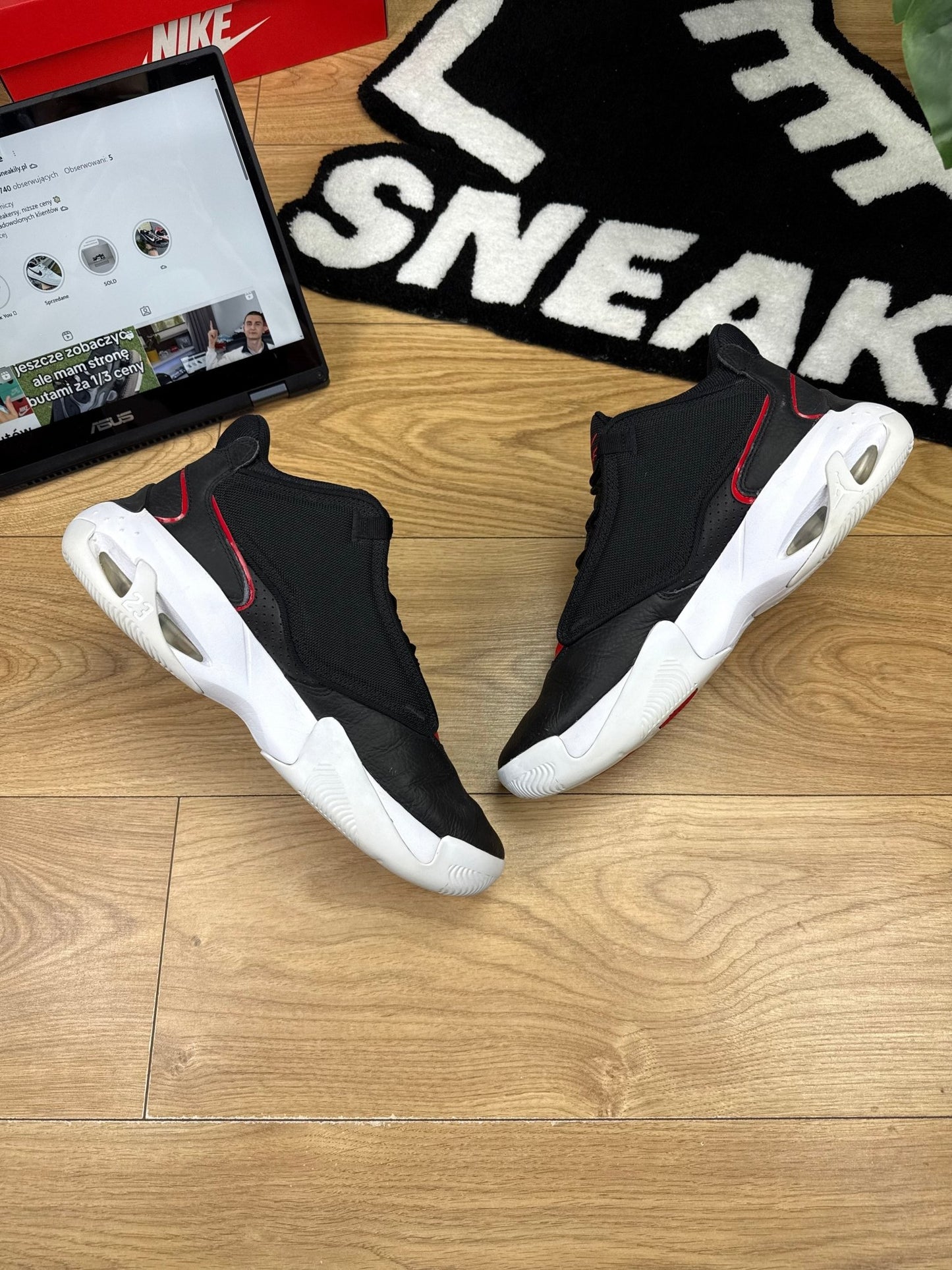 Nike Air Jordan Max Aura 4 (45.5)