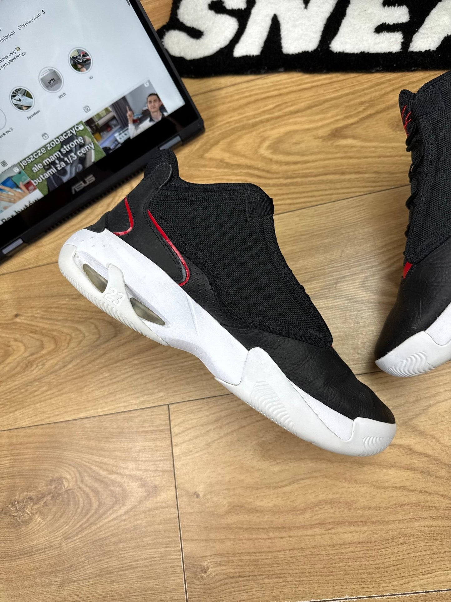 Nike Air Jordan Max Aura 4 (45.5)