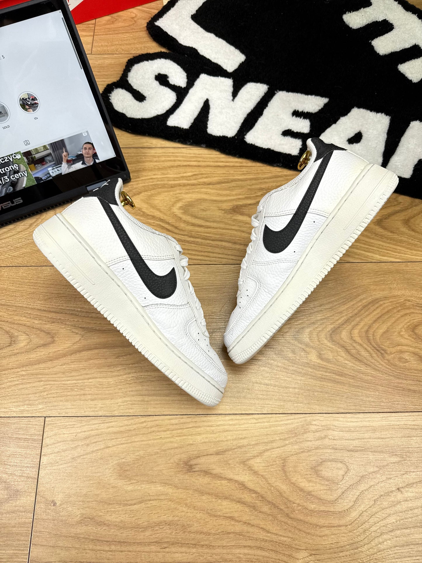 Nike Air Force 1 Low (38.5)