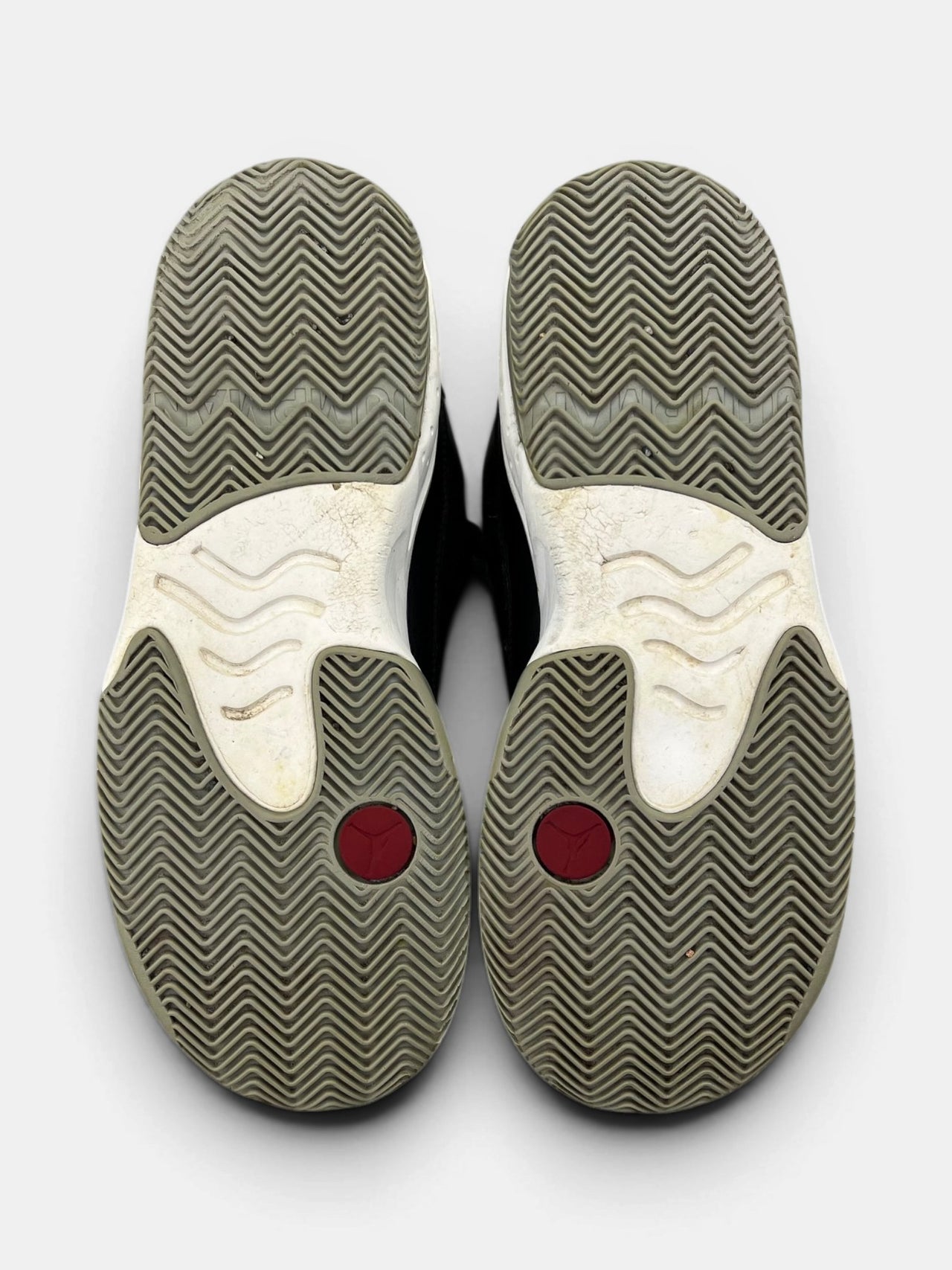 Nike Air Jordan Max Aura 2 — buty sportowe damskie w bardzo dobrym stanie rozmiar 37.5, podeszwa