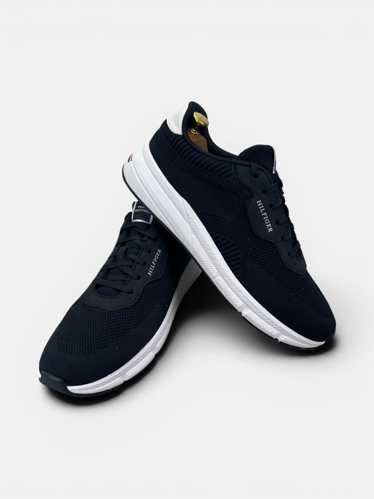 Tommy Hilfiger Lightweight RWB Knit — buty sportowe męskie w bardzo dobrym stanie rozmiar 44, boczny profil