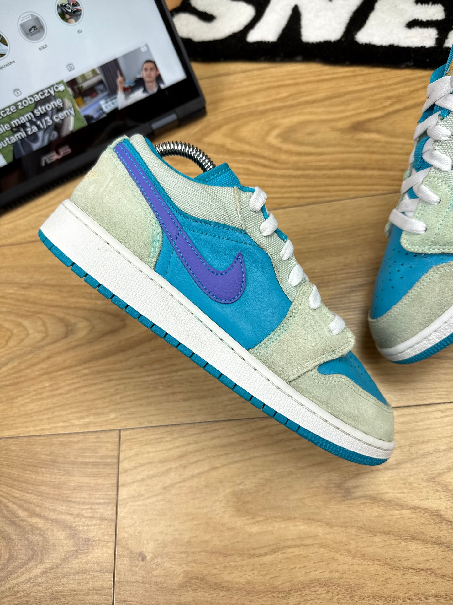 Nike Air Jordan 1 Low (39)