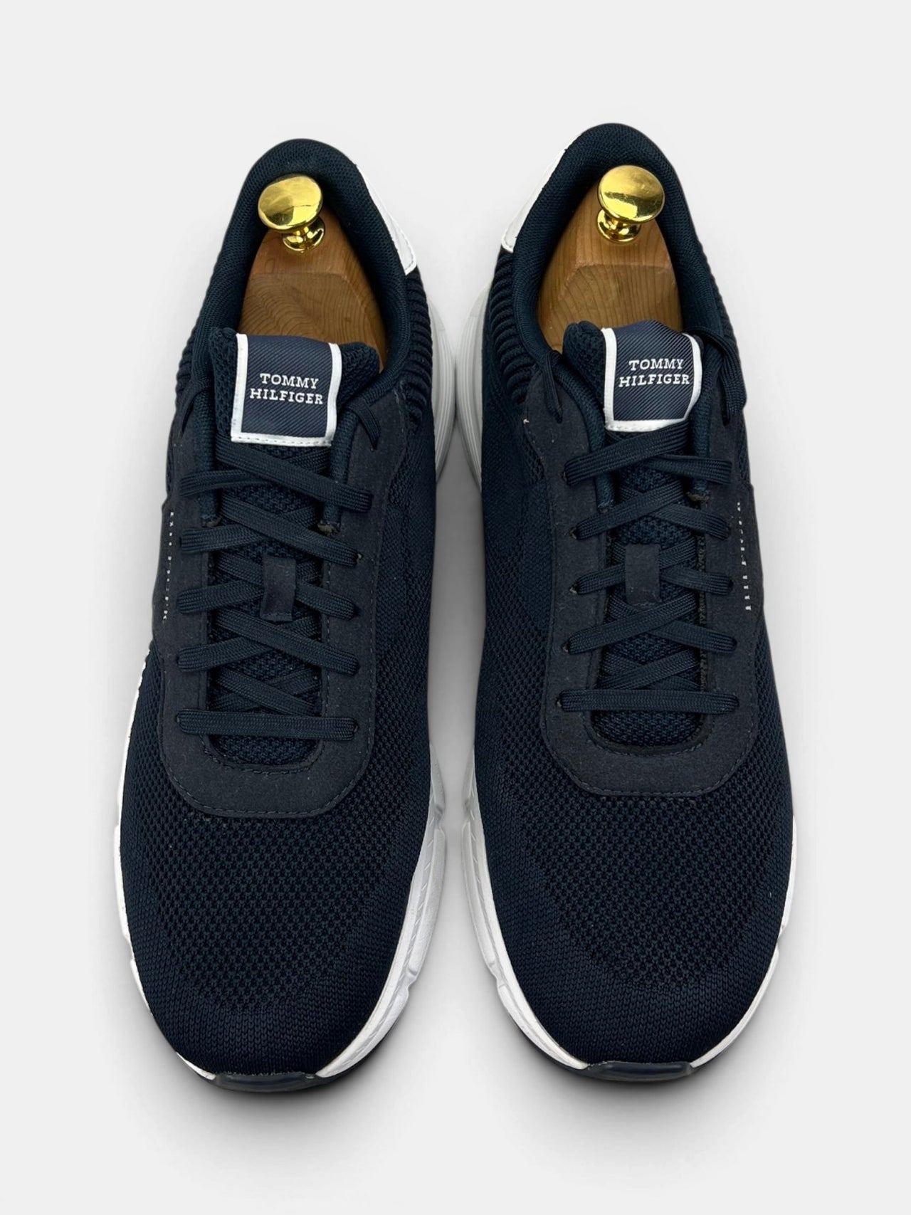 Tommy Hilfiger Lightweight RWB Knit — buty sportowe męskie w bardzo dobrym stanie rozmiar 44, widok z góry