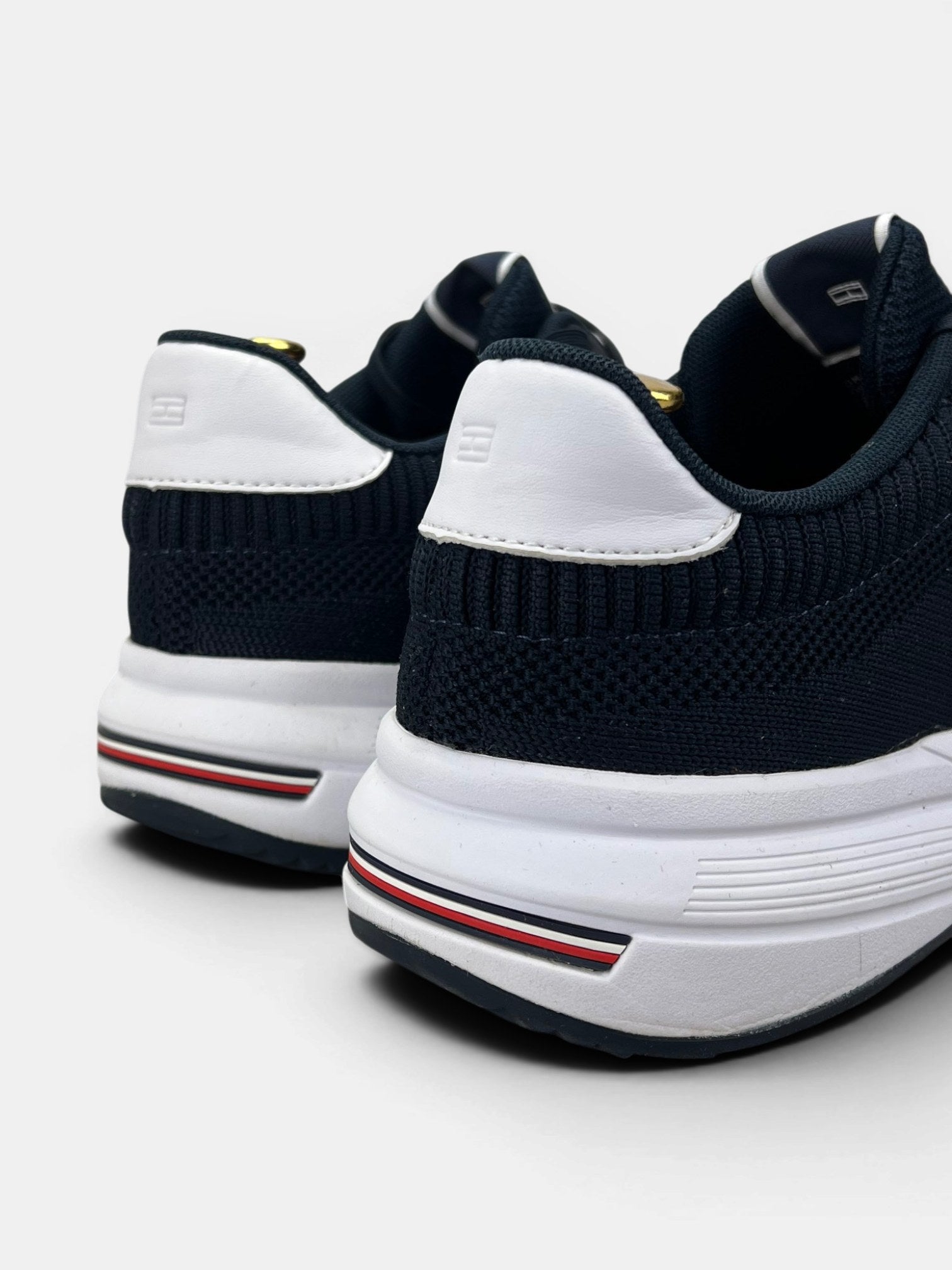 Tommy Hilfiger Lightweight RWB Knit — buty sportowe męskie w bardzo dobrym stanie rozmiar 44, widok z tyłu