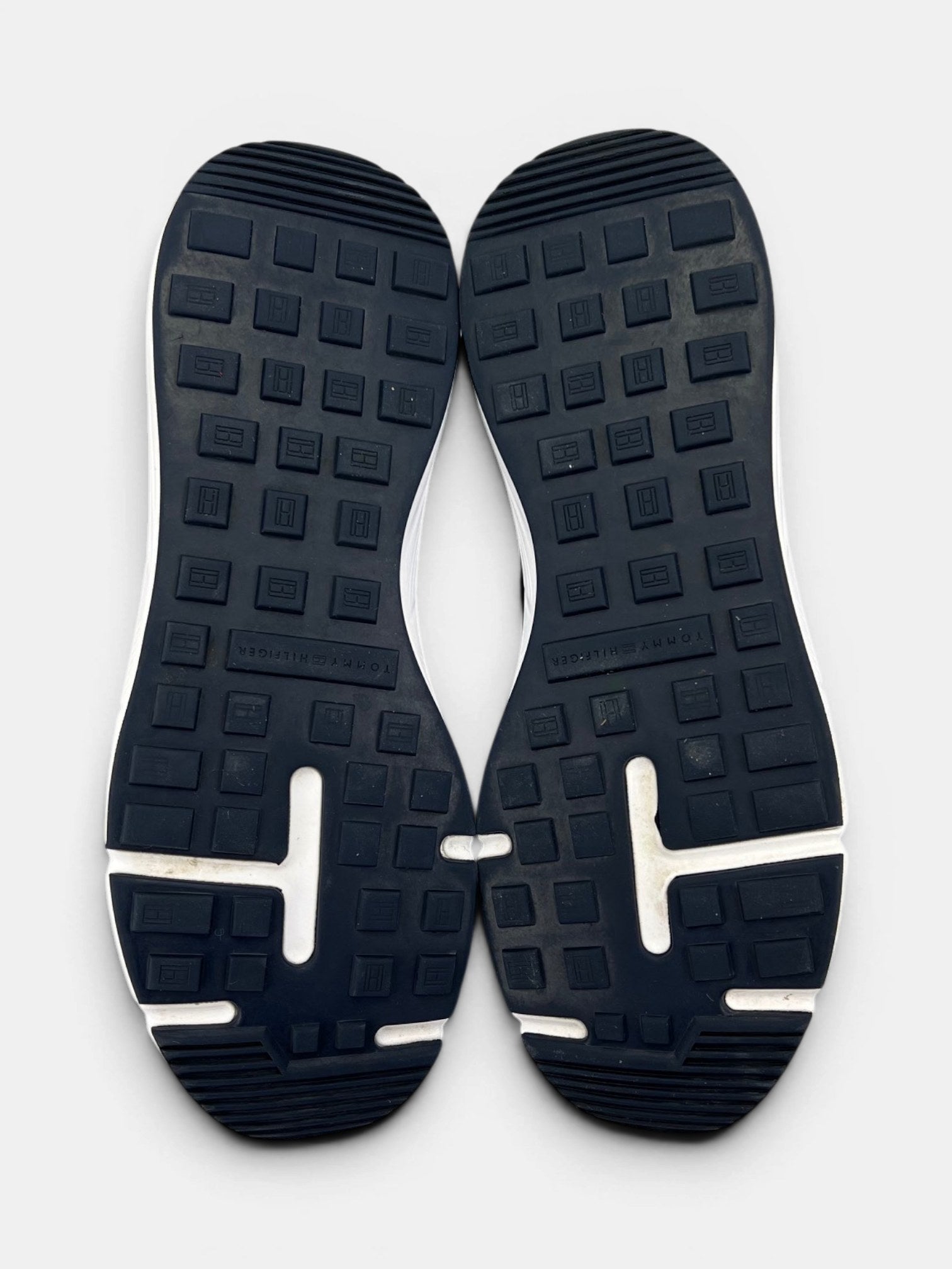 Tommy Hilfiger Lightweight RWB Knit — buty sportowe męskie w bardzo dobrym stanie rozmiar 44, podeszwa