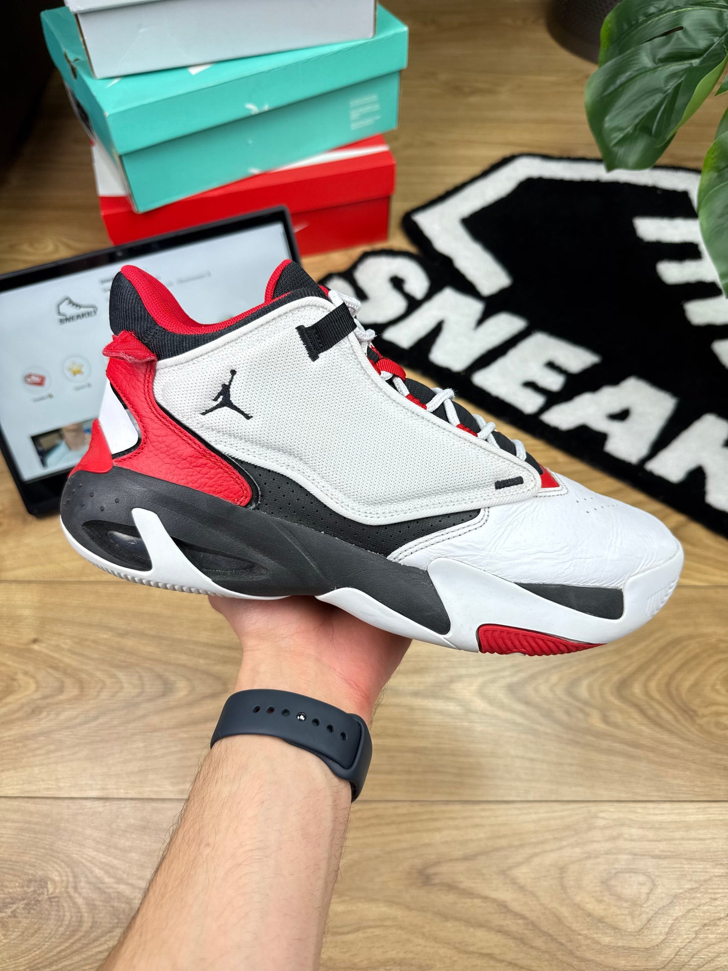 Nike Air Jordan Max Aura 4 (45)