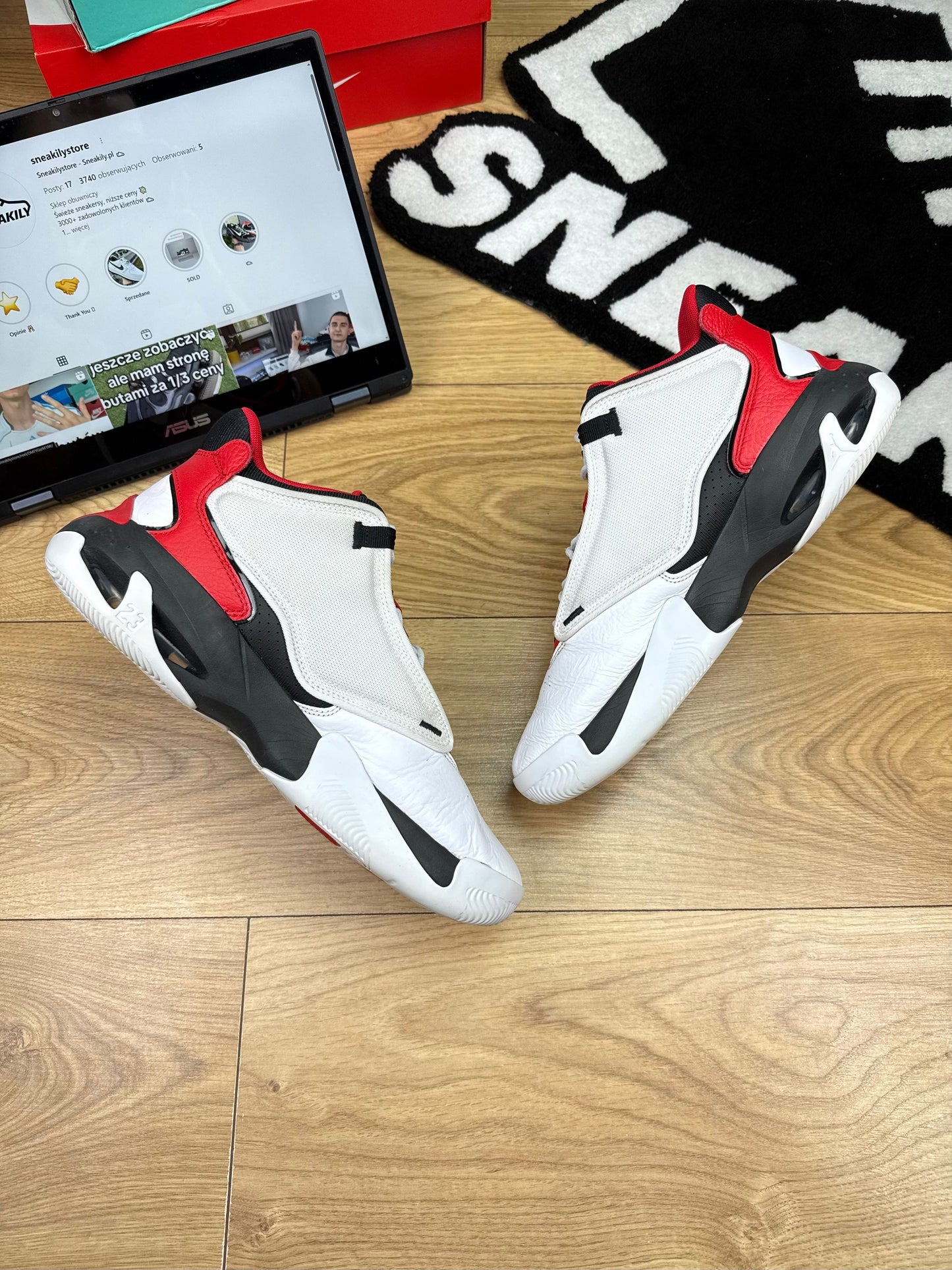 Nike Air Jordan Max Aura 4 (45)