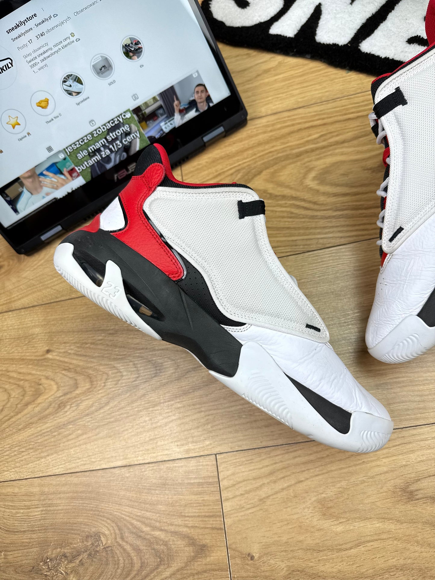 Nike Air Jordan Max Aura 4 (45)