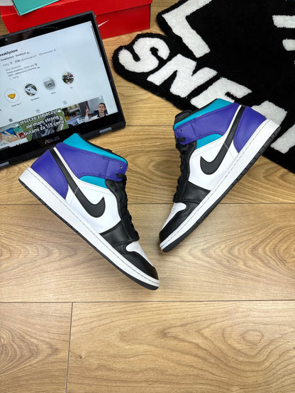 Nike Air Jordan 1 Mid (44.5)