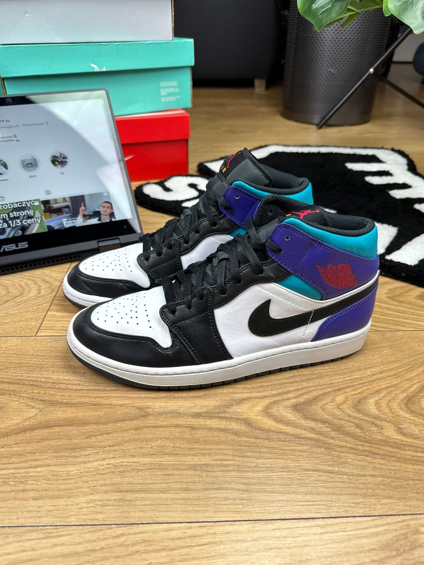 Nike Air Jordan 1 Mid (44.5)