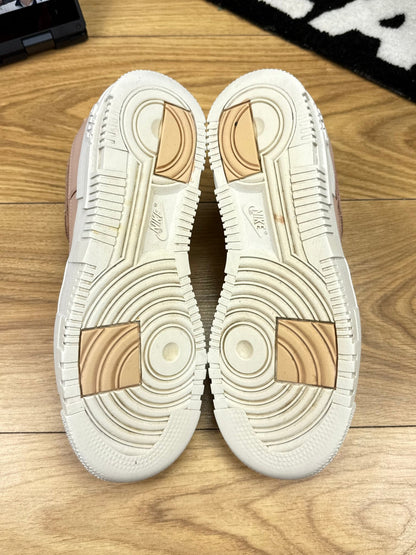 Nike Air Force 1 Pixel (39)