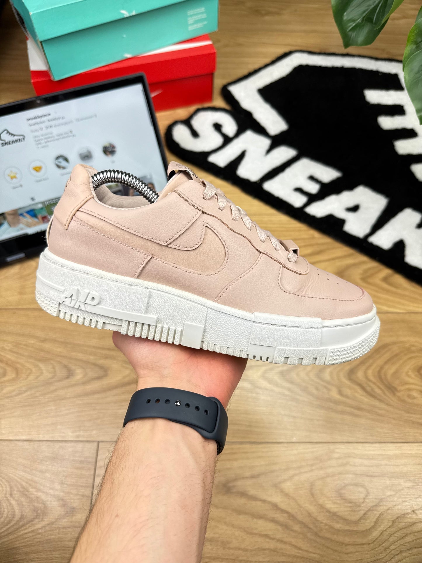 Nike Air Force 1 Pixel (39)